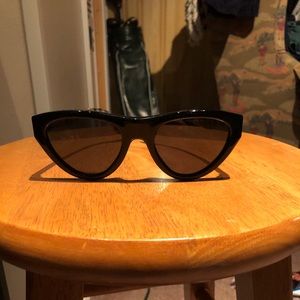 Women’s Burberry Sunglasses (Authentic)